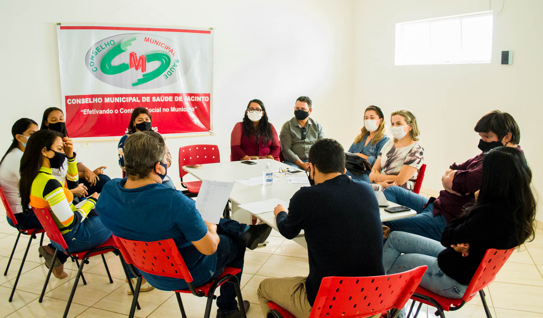 Presidente Pabiana participa de reunião do Conselho de Saúde Municipal